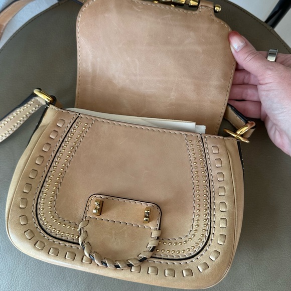 Gucci Tan Snaffle Bit Small Crossbody Bag with Gold Hardware Brogue - Picture 8 of 12